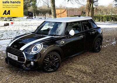 Mini Cooper 1.5 Sport Automatic 5 door 2018 ’68’