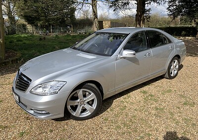 There was a little problem with the car after 1 month or so, but Simon rectified this with no hesitation.