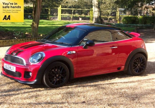 '12' Mini 1.6 Cooper S Coupe JCW pack.